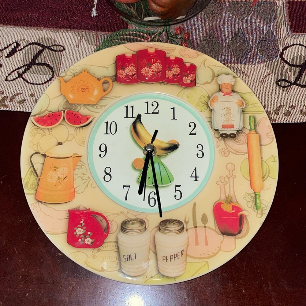 Dolce Mia Chef Kitchen Wall Clock!
